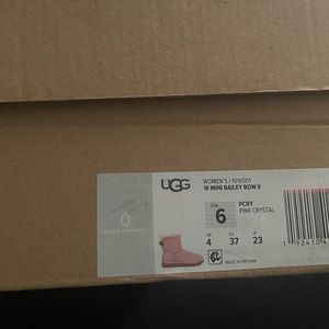 Women’s Mini Bailey Bow Uggs